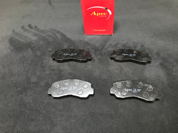 FOR MITSUBISHI PAJERO SHOGUN 2.3 2.6 4D56T NEW GENUINE APEC FRONT BRAKE PAD SET