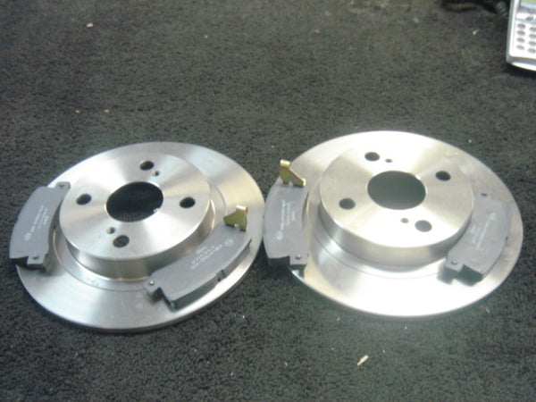 FOR TOYOTA COROLLA GTI AE82 AE92 BRAKE DISCS & PADS REAR 