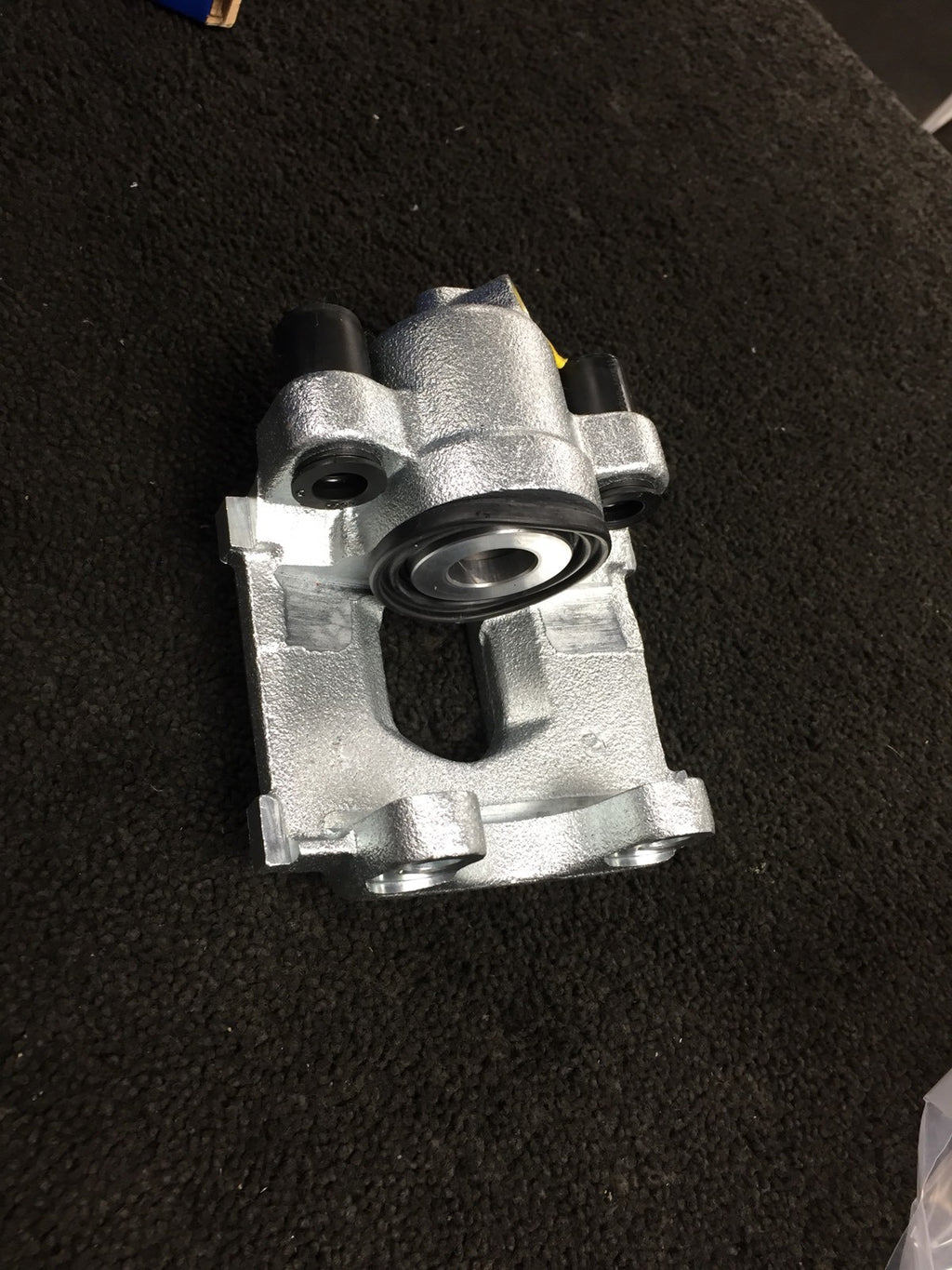 2 REAR BRAKE CALIPER LH RH PAIR BMW 3SER E46 TOURER ESTATE VENTED REAR DISC