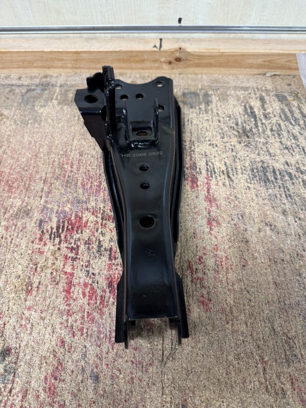 Track Control Arm For Toyota Hiace 98-12 Front Right Lower without bush