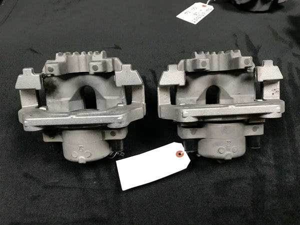 BMW 3 Ser E90 E91 E92 E93 E89 Z4 2 FRONT BRAKE CALIPER CARRIER  GENUINE OE