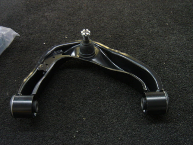 For NISSAN NAVARA 2.5 TD D40 NS LH TOP UPPER WISHBONE CONTROL ARM COMPLETE