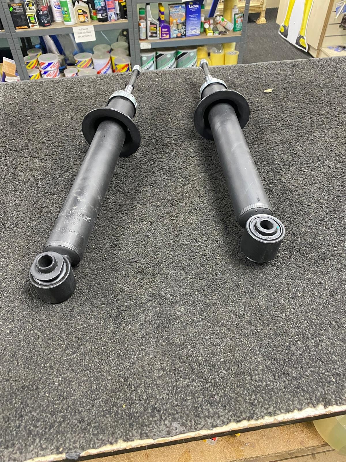 FOR BMW E39 525 528 530 523 540 2 REAR SHOCK ABSORBER PAIR 1093646
