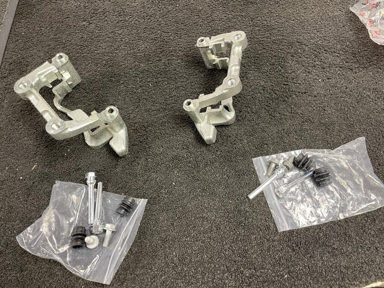 REAR BRAKE CALIPER CARRIER BRACKET LH NS AUDI A3 8P TFSi TSi TD GTD 256MM DISC