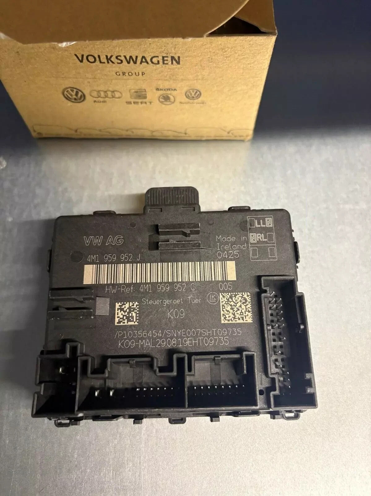 AUDI A8 Q5 LH NS FRONT FRONT DOOR CONTROL UNIT 4M1959952J GENUINE