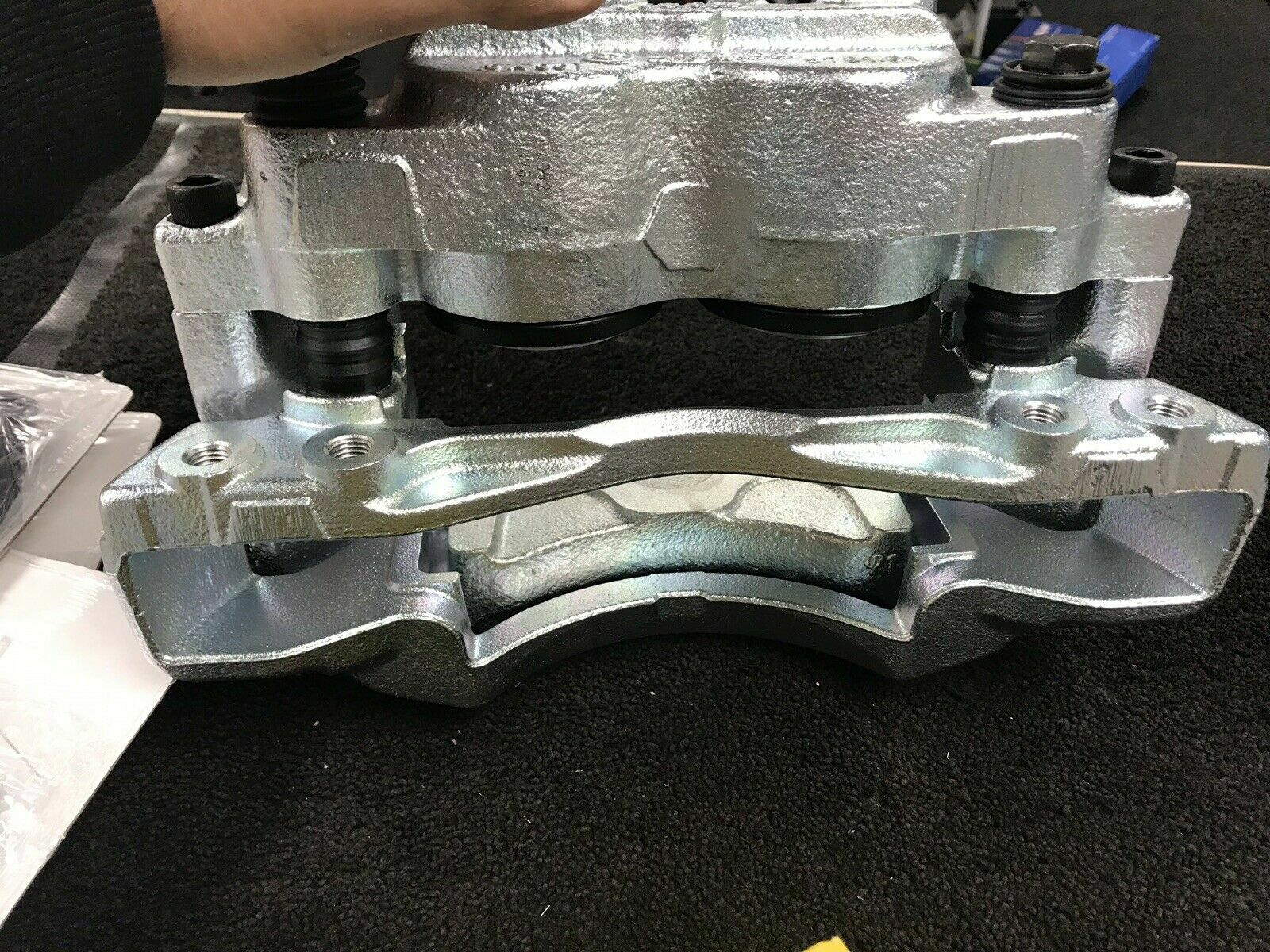 FOR IVECO 70C18 70C17 65C17 65C18 3.0TD TWIN WHEELER NS LH FRONT BRAKE CALIPER