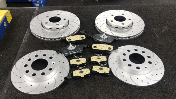 AUDI A4 B6 CROSS DRILLED GROOVED BRAKE DISC MINTEX PAD FRONT REAR 280mm+245mm