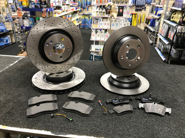 FOR MERCEDES S350 S CLASS W221 CROSS DRILLED BRAKE DISC BRAKE PADS FRONT REAR