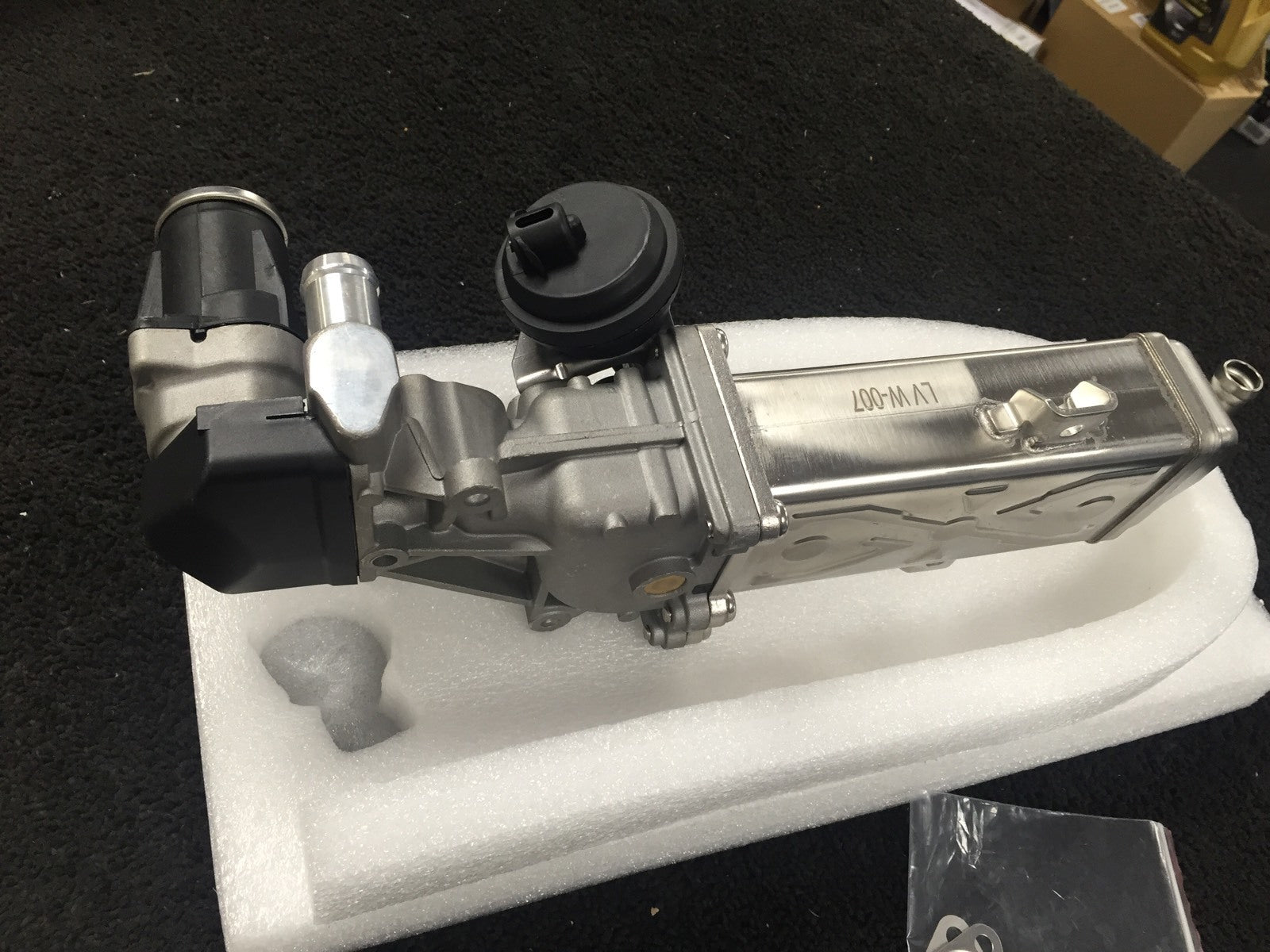 for SKODA OCTAVIA SUPERB YETI 1.6TDi 2.0TDi  EGR VALVE WITH COOLER 03L131512BL  