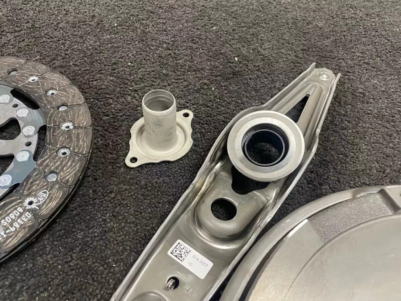 LUK CLUTCH  MINI COOPER F55 F56 F57 1.2 1.5 1.5D  21208631867 21208676275