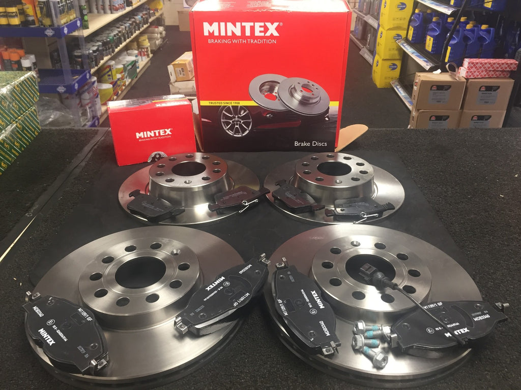 AUDI Q2 TFSi SPORT 2016-19 BRAKE DISC MINTEX FRONT REAR BRAKE DISC BRAKE PADS