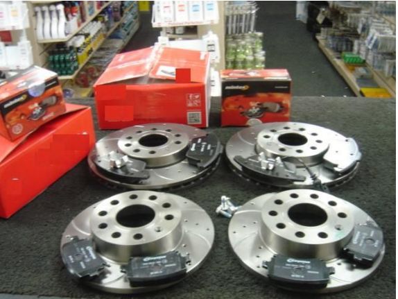 AUDI A4 2.0TFSI S LINE CABRIOLET BRAKE DISC DRILLED GROOVED FR REAR PADS