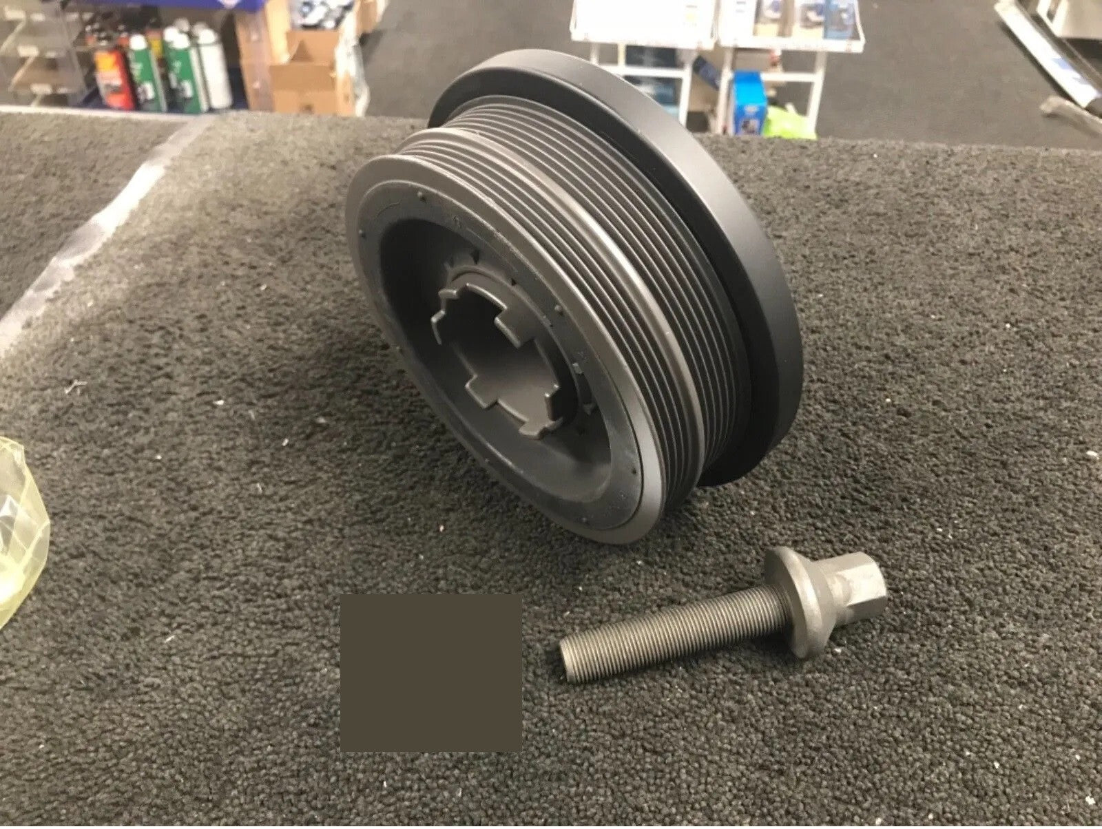 BMW 520D E60 318D 320D E46 E90 E91 CRANKSHAFT VIBRATION DAMPER PULLEY + BOLT