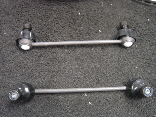 VAUXHALL OMEGA  FRONT ANTI ROLL BAR DROP LINKS  X 2