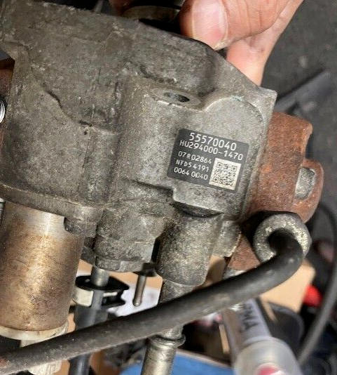 ASTRA INSIGNIA ZAFIRA .6CDTI B16DTE  DIESEL HIGH PRESSURE  FUEL PUMP 55570040