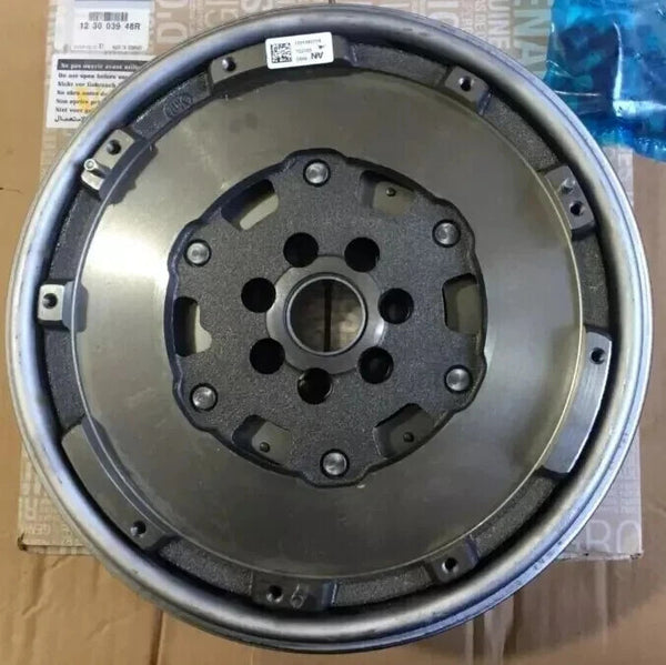 FOR DACIA DUSTER 1.5DCi 4X4 6 SPEED MANUAL  DUAL MASS FLYWHEEL