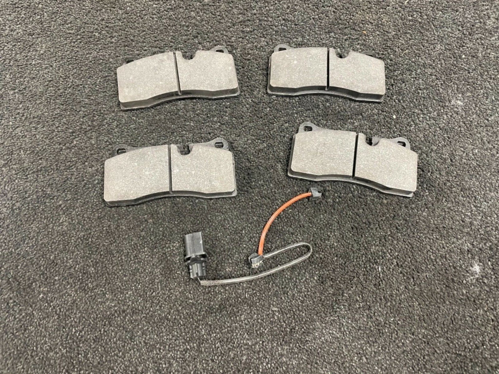 FOR LAMBORGHINI HURRACANE 2014ON REAR GENUINE TRW BRAKE PADS + SENSORS