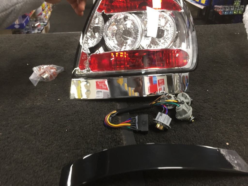FOR AUDI A4 1994-1999 SALOON REAR TAIL LIGHTS LEXUS STYLE CLEAR