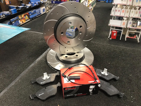 BMW 330i 330D 330Ci FRONT BRAKE PADS CROSS DRILLED GROOVED BRAKE DISCS AND PADs