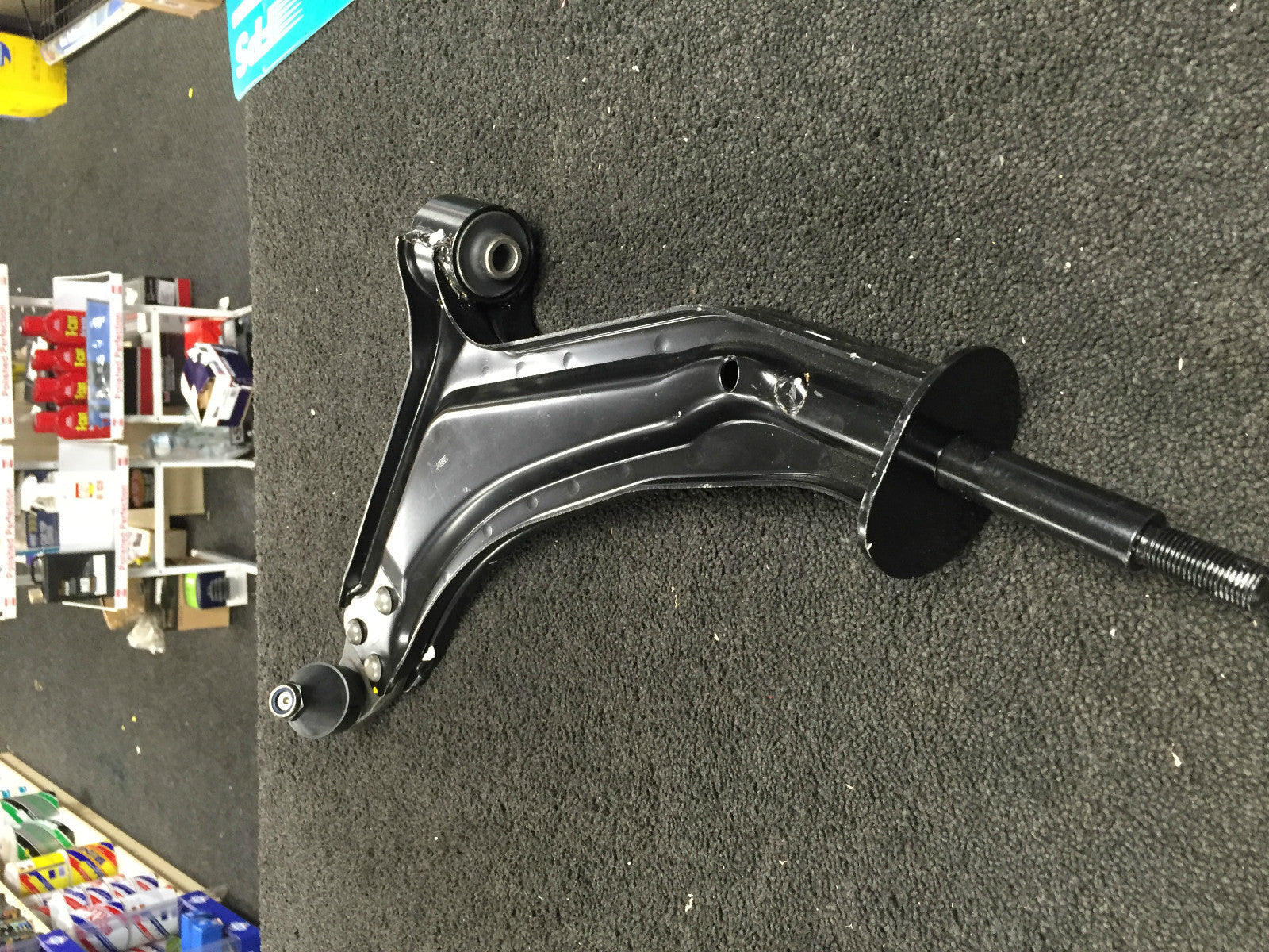 LANDROVER FREELANDER MK1 1.8 2.0 TD4 LH LOWER WISHBONE ARM RBJ500690