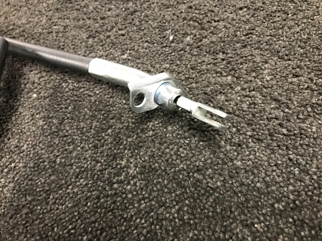 PARKING HANDBRAKE CABLE RIGHT FOR MERCEDES SPRINTER  1680MM LONG 