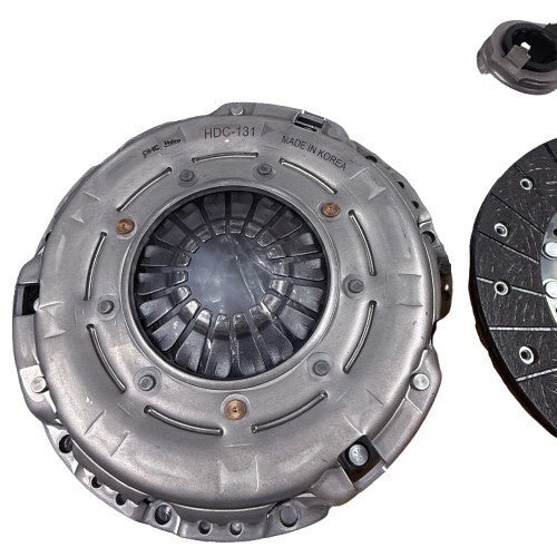 3pce AISIN VALEO CLUTCH KIT  FOR HYUNDAI i40 1.7CRDi 116 BHP 2011-2015