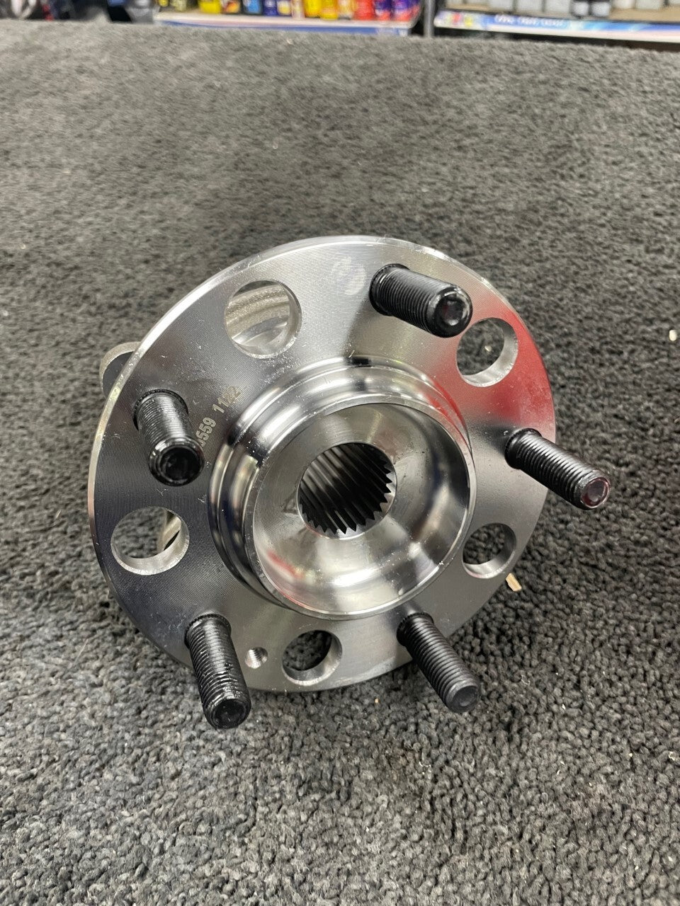 REAR WHEEL BEARING HUB FOR 4X4 HYUNDAI TUCSON CRDi TL KIA SPORTAGE CRDi QL