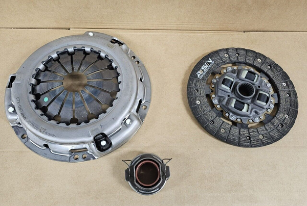 GENUINE AISIN CLUTCH KIT  FOR LEXUS IS200 SportCross 1G-FE 2.0L 6cyl NEW