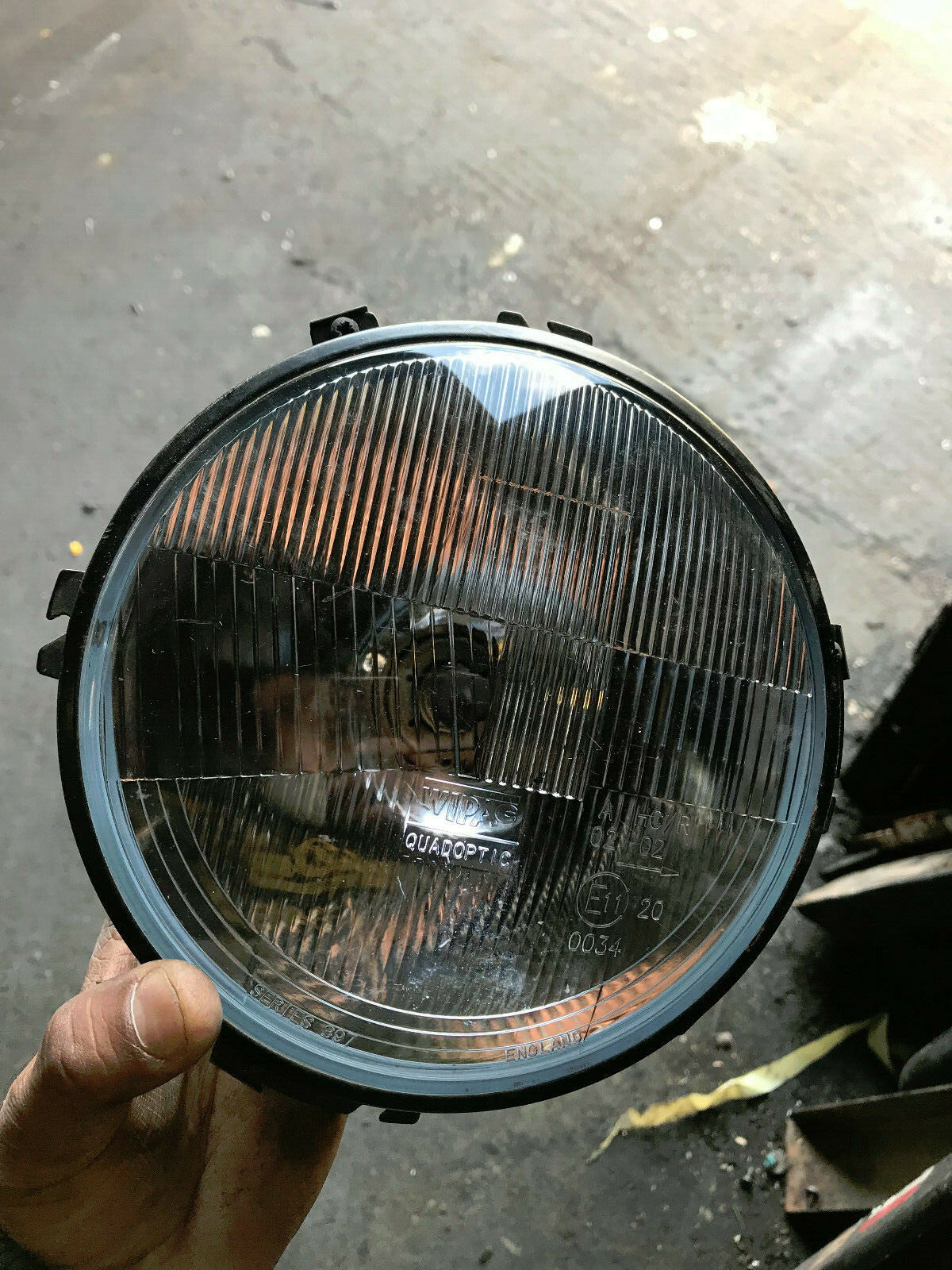 LAND ROVER DEFENDER 90 110 TDCi PUMA HEAD LAMP ORIGINAL LAND ROVER