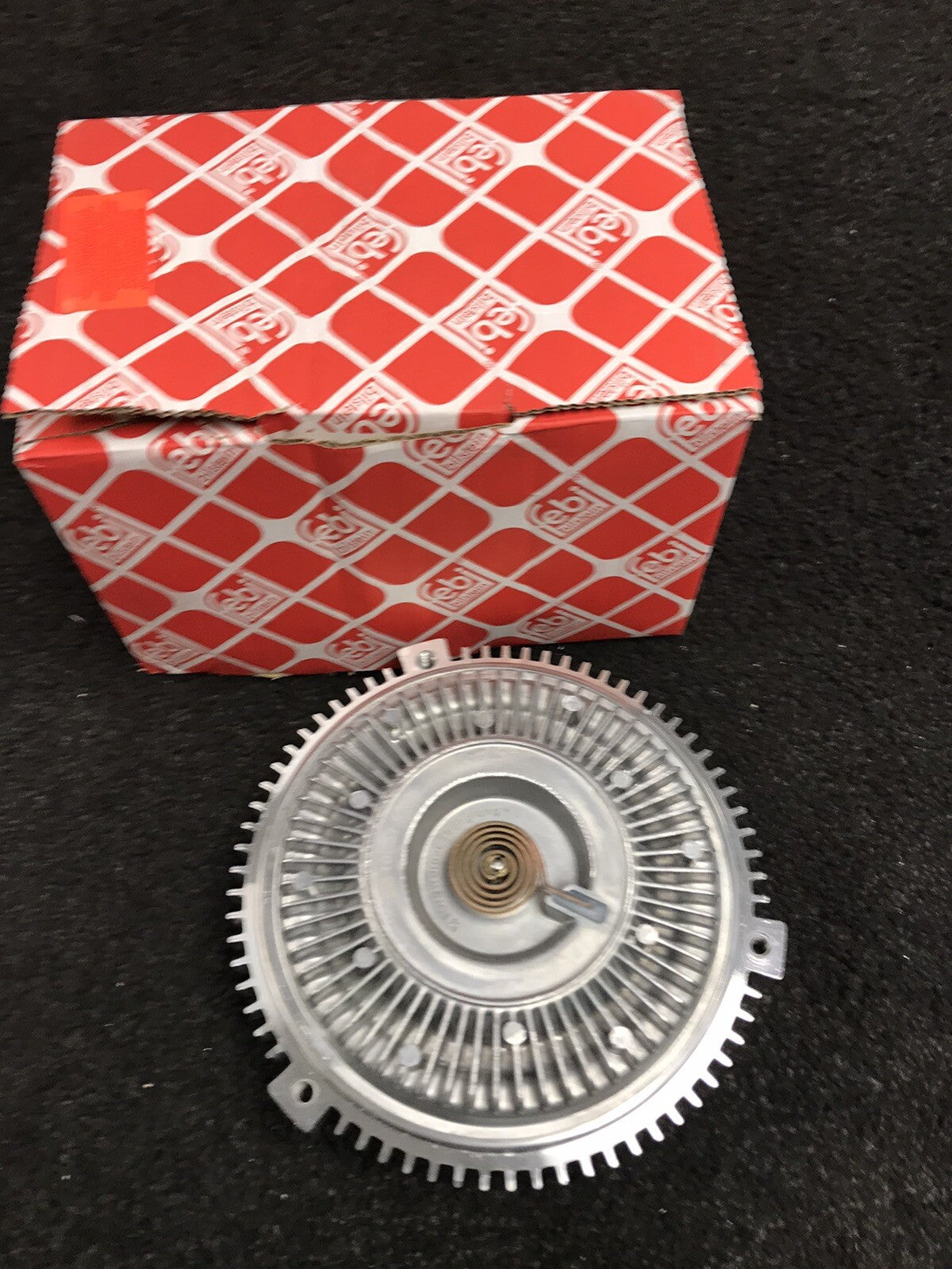 VISCOUS FAN COUPLING BMW E39 535i,540i E38 730i,735i,740i,750i  BORG WARNER