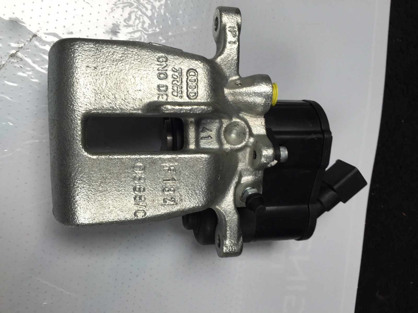 REAR BRAKE CALIPER MOTOR RH SIDE AUDI A6 C6 TDi TFSi 41MM SOLID DISC OE