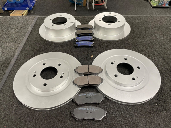 FOR MITSUBISHI SHOGUN PININ FRONT & REAR BRAKE DISCS & PADS
