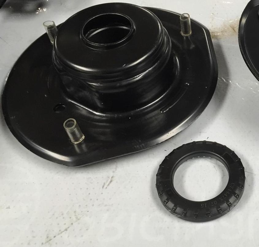 FOR CHRYSLER VOYAGER GRAND VOYAGER 01-07 1 FRONT STRUT TOP MOUNTING WITH BEARING