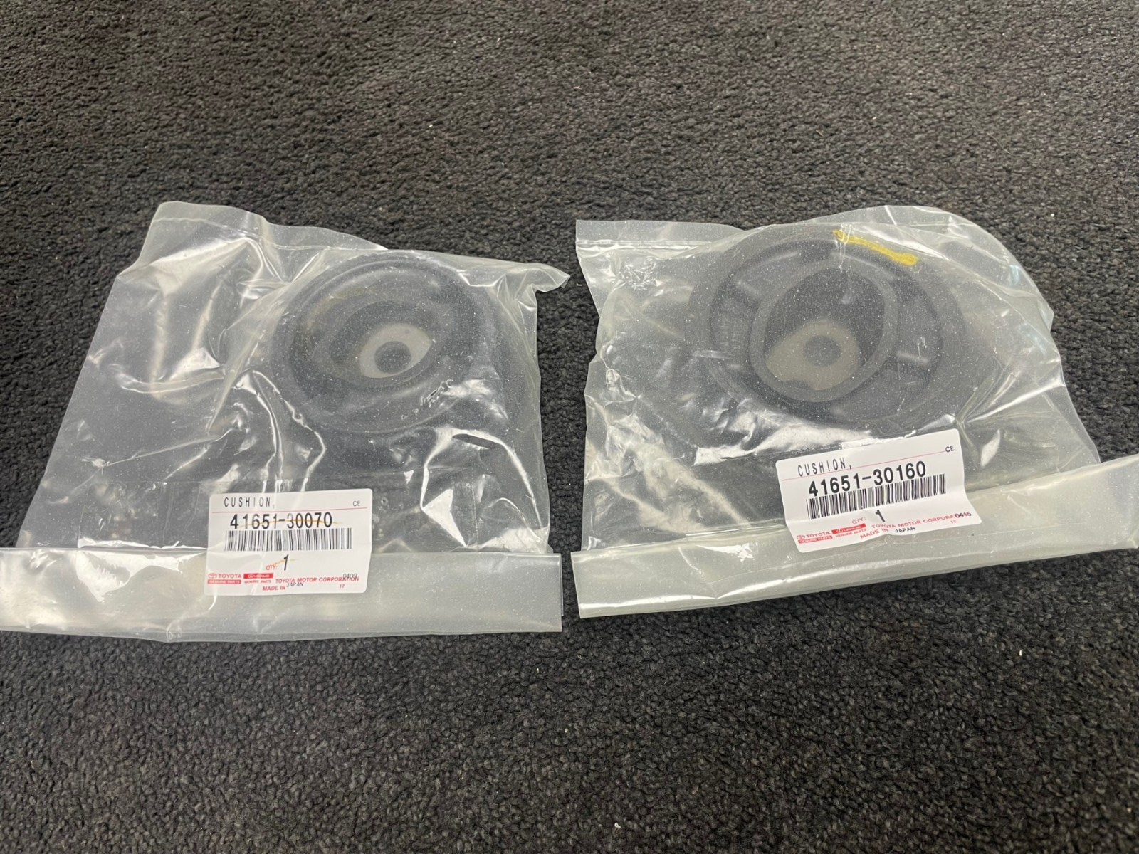 FOR LEXUS IS GS  REAR DIFFERENTIAL DIFF MOUNTING BUSH PAIR 4165130160 4165130170