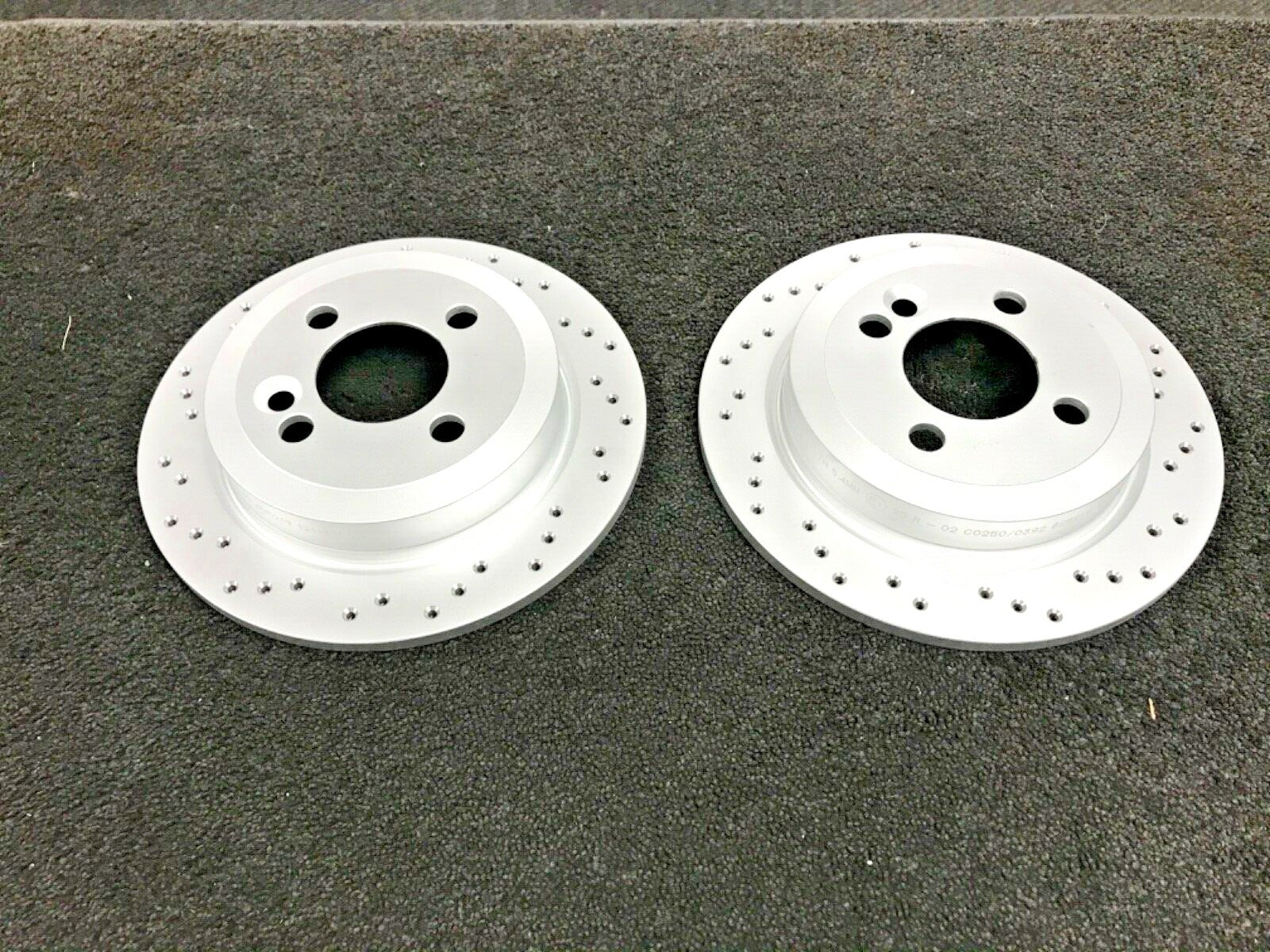 BMW MINI  JOHN COOPER WORKS R55 BRAKE DISC CROSS DRILLED GROOVED REAR 259mm