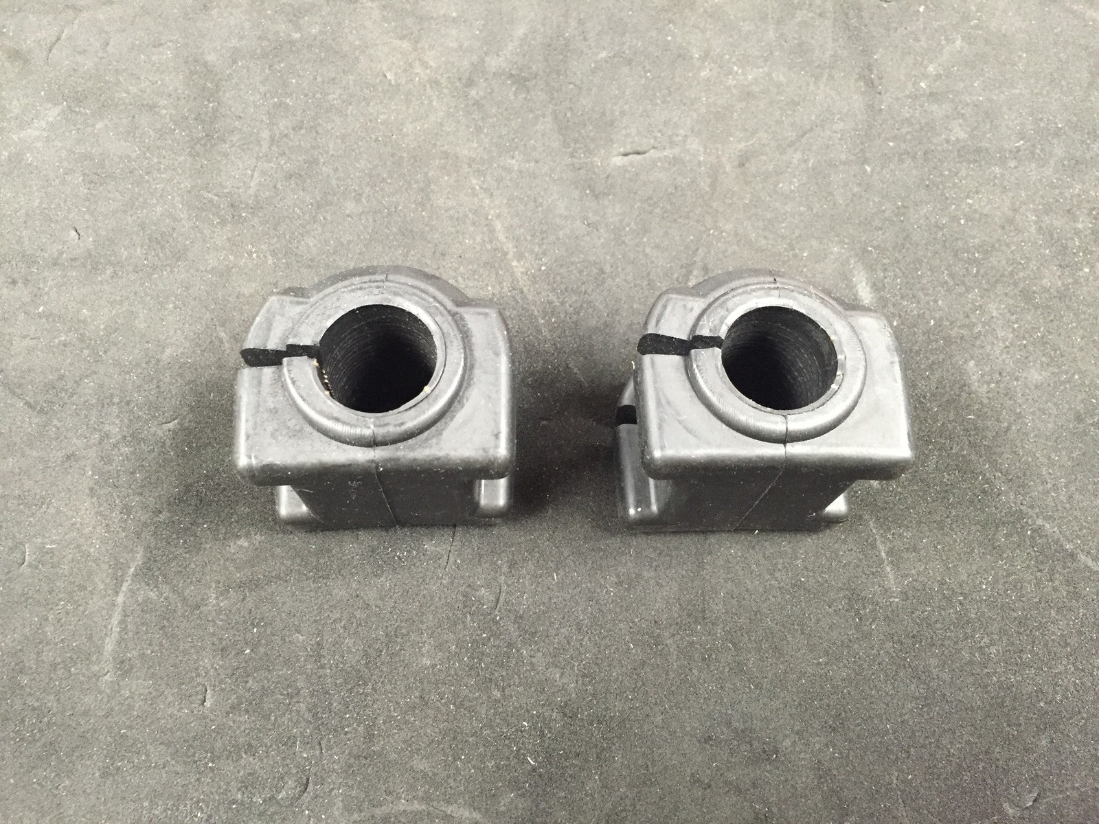 FOR FRONT ANTI-ROLL SWAY BAR STABILIZER BUSH FOR DODGE CALIBER PAIR 