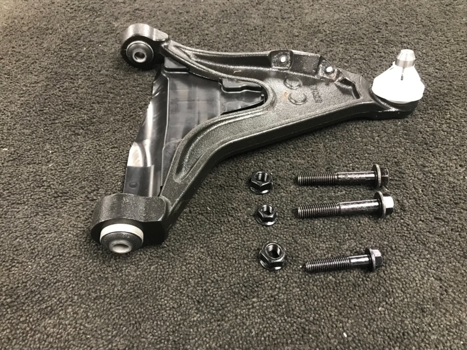  VOLVO 850 C70 S70 V70 FRONT LOWER WISHBONE SUSPENSION ARM  BALL JOINT RIGHT 