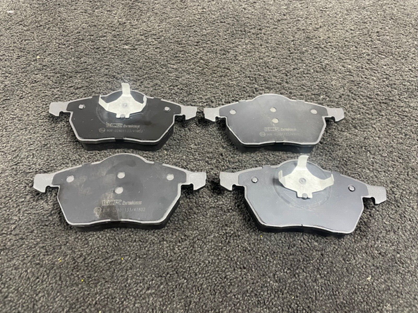 Brake Pads Set Front for Audi A3 TT VW Bora I Golf IV Skoda Octavia  8N0698151