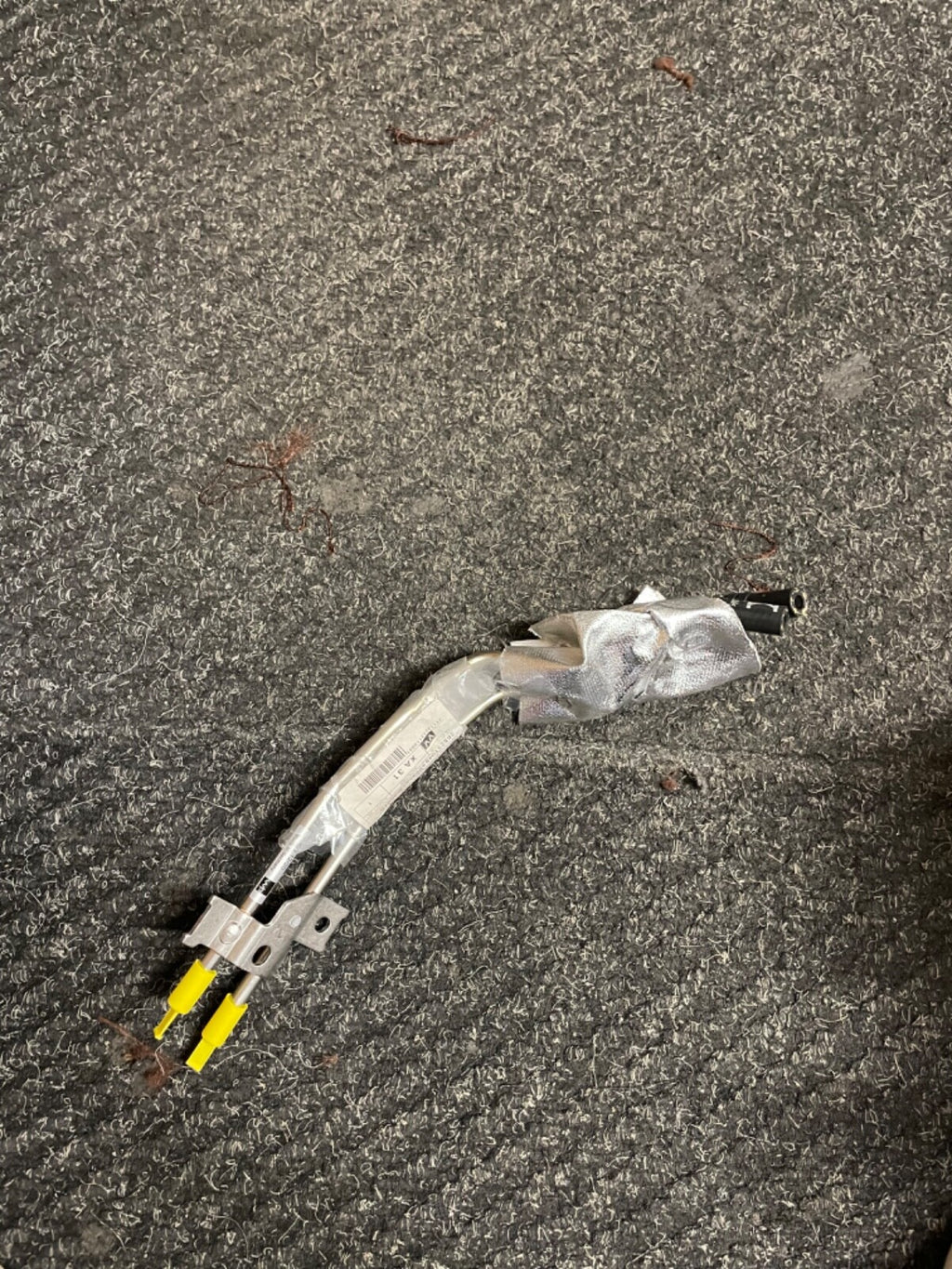 AUDI A4 A5 A6 A7 Q5 COOLANT PIPE WITH HOSE FEED RETURN 05L122157CC GENUINE NEW