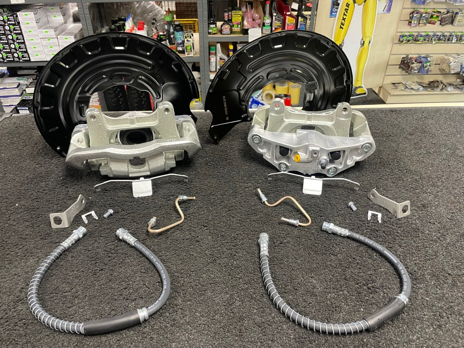 VW GOLF MK5 MK6 GTD GTi TFSi R32 BIG BRAKE CONVERSION CALIPER BRACKET KIT 345MM