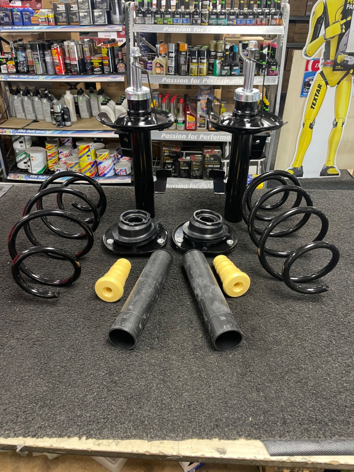 FOR FORD MONDEO MK4 FRONT SHOCK ABSORBERS STRUT TOP MOUNTING COIL SPRINGS