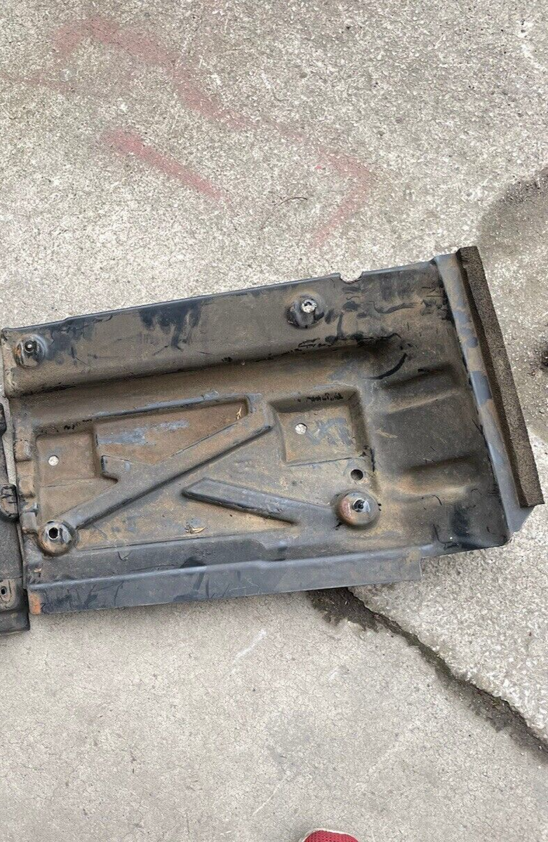 DEFENDER  90 110 PUMA TDCi BATTREY TRAY UNDER SEAT BOX GENUINE
