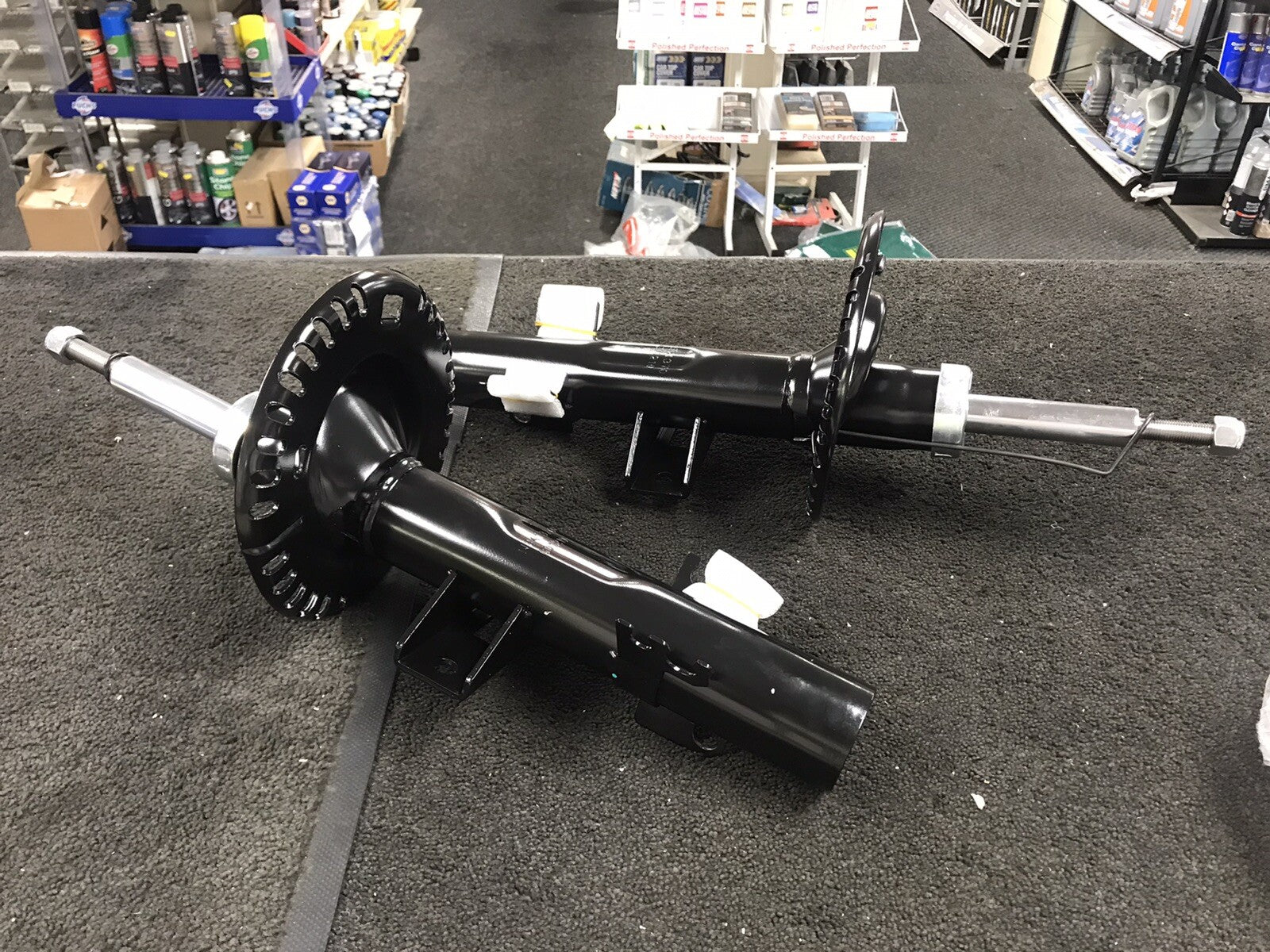 FRONT SHOCK ABSORBER LH RH PAIR FOR TRANSPORTER T5  2003-2010 SHOCK ABSORBER