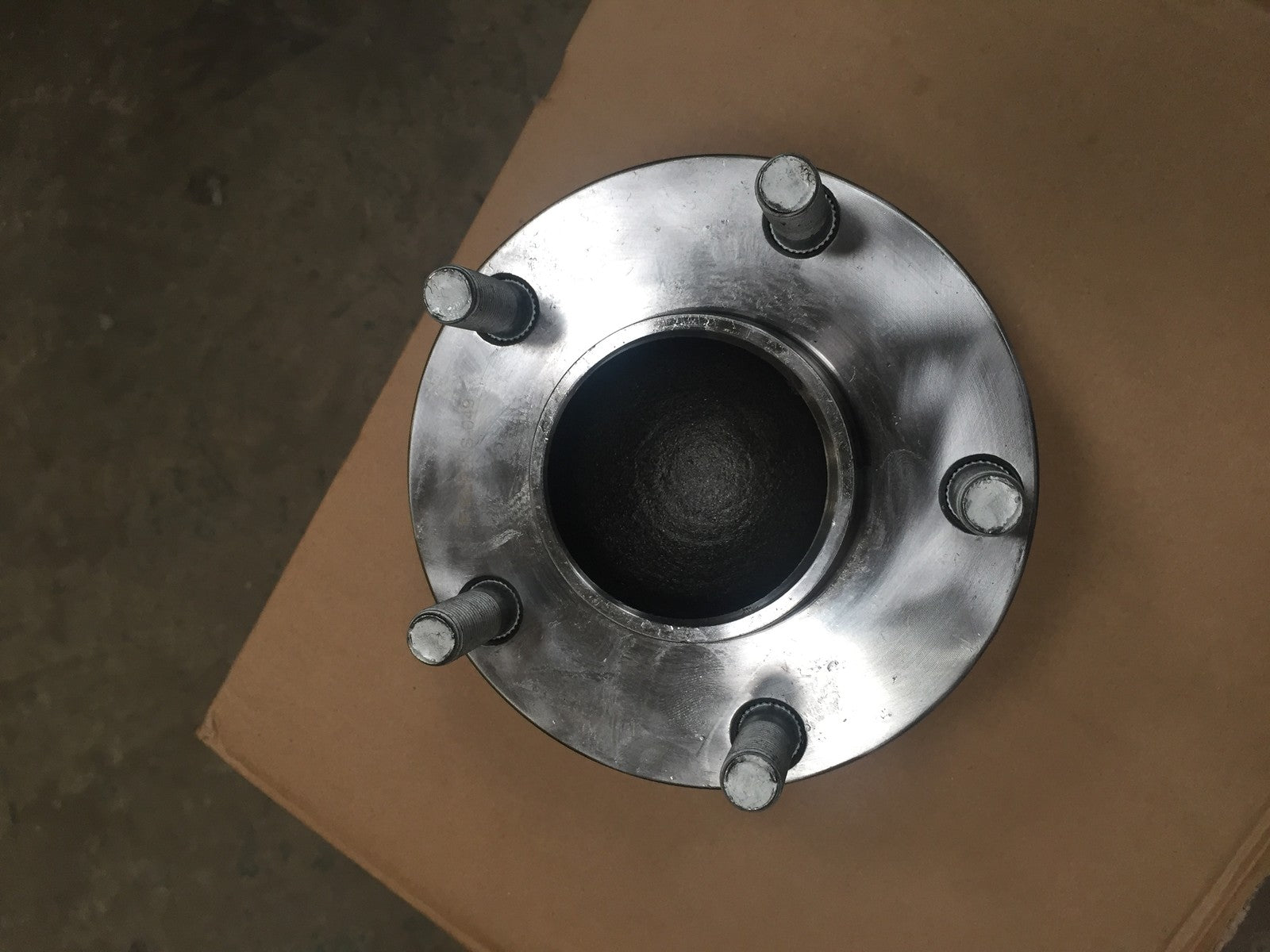 For Nissan 350 350Z Z33 Infinity G35 Front wheel bearing hub kit complete assy