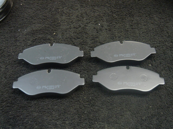 FOR MERCEDES SPRINTER 215 218 224 2006 ON  FRONT DISC BRAKE PADS