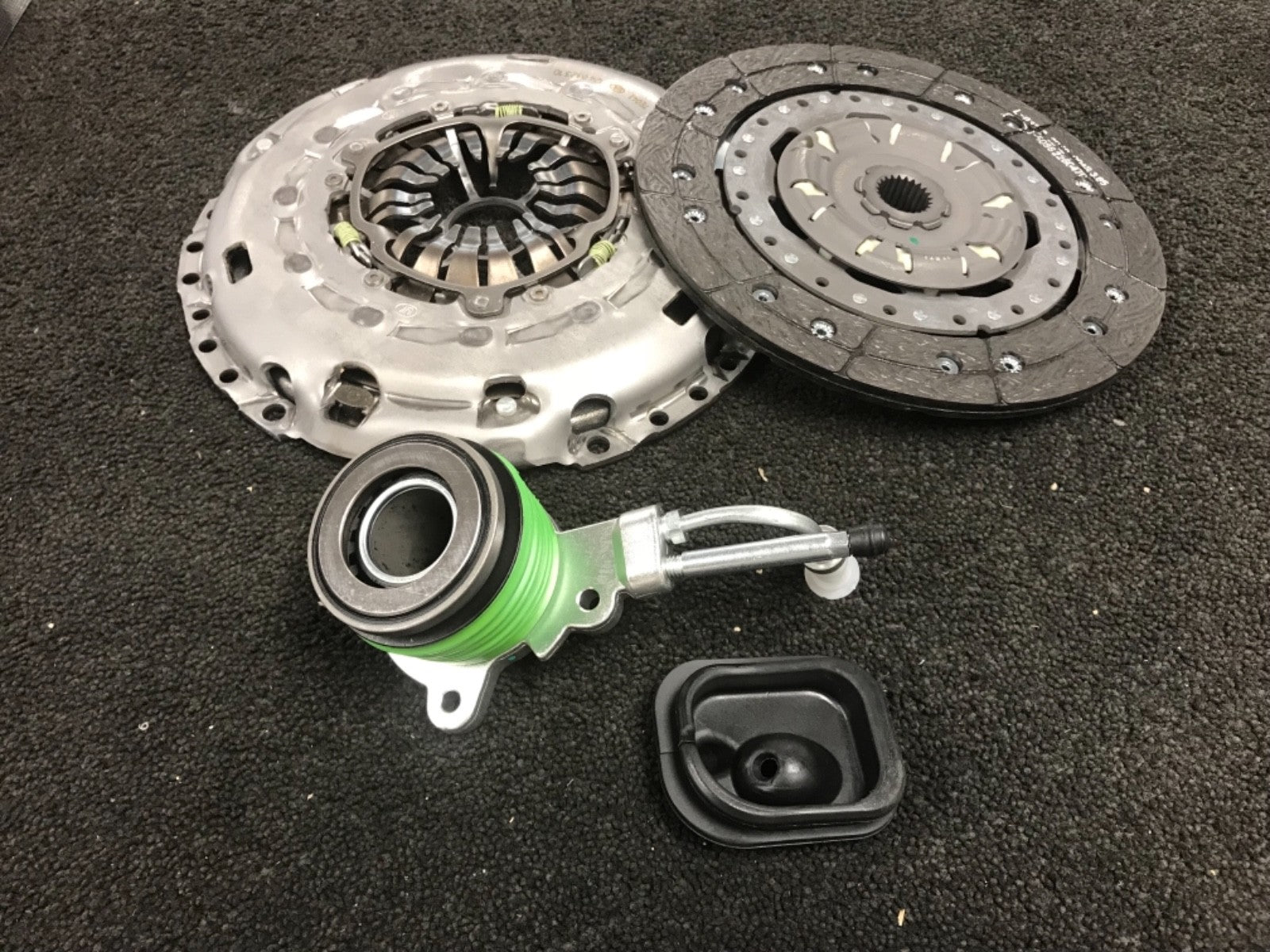 JAGUAR  X TYPE 2.0 CLUTCH KIT NEW 3 PIECE 240MM