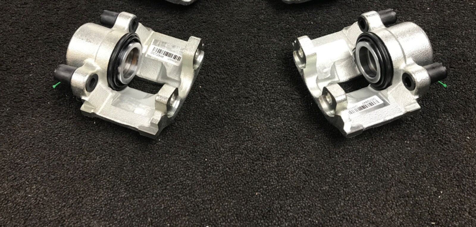 2 REAR BRAKE CALIPER FOR MERCEDES SPRINTER 1995-06 MODEL WITH 272MM DISCS LH RH 