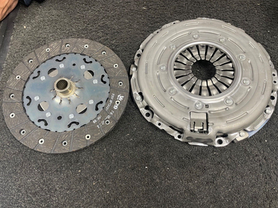 DS5 3008 5008 508 C4 GRAND PICASSO  2052Z1 9684841380 CLUTCH KIT 240MM