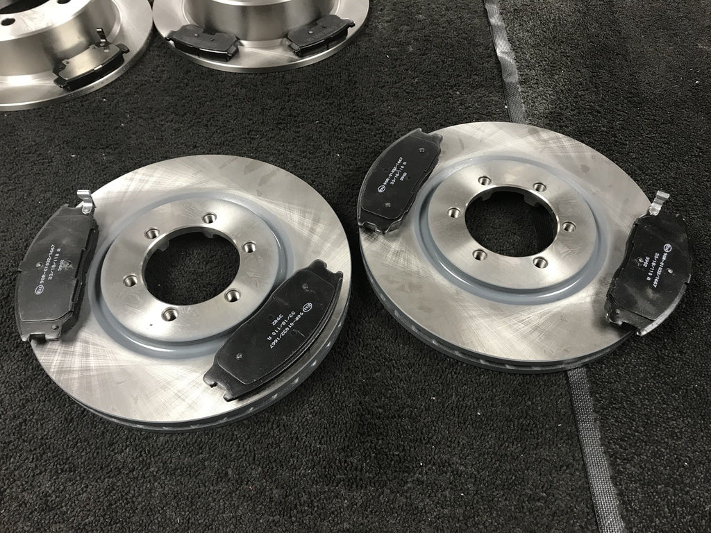 SSANGYONG REXTON 2.7TD AUTOMATIC 2004-06 RX270 BRAKE DISC BRAKE  PADS FRONT REAR