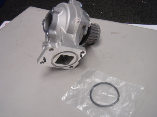 LDV CONVOY MAXUS 2.5TD CDi TD WATER PUMP COMPLETE WITH BACK HOUSING 510990025